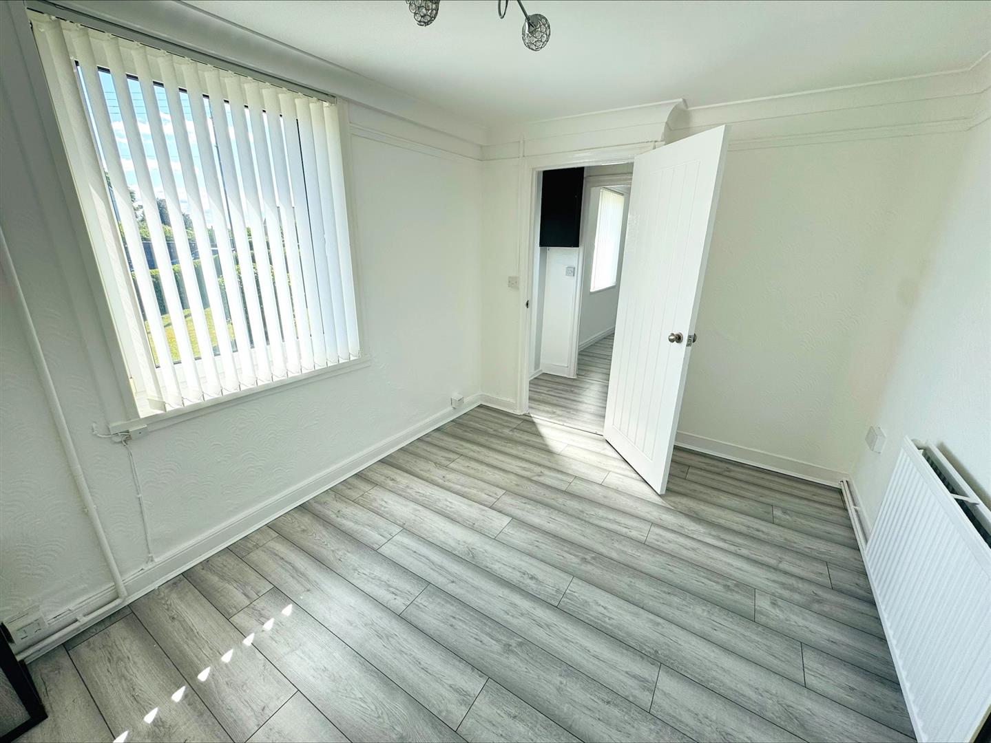 Graigwen, Llwynhendy, Llanelli, SA14 9PB